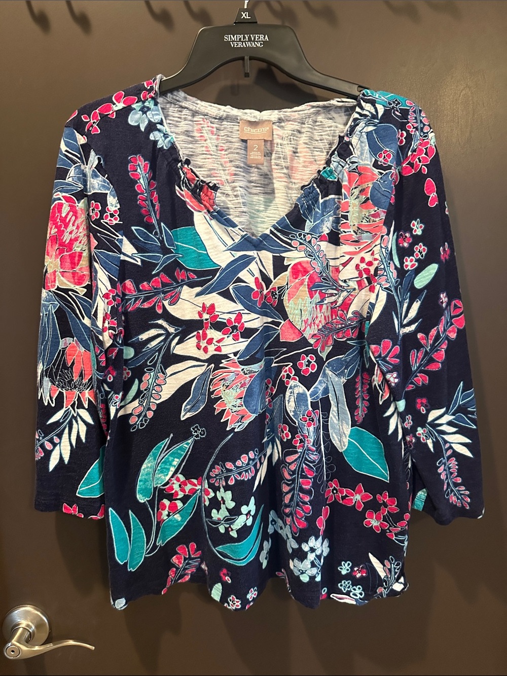 Chico's Floral Ruffle V-Neck 3/4 Sleeve Top